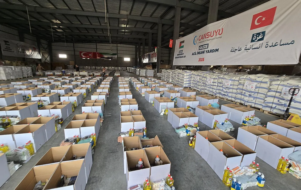 Cansuyu'ndan Gazze'ye 400 Tonluk Dev Yardım!