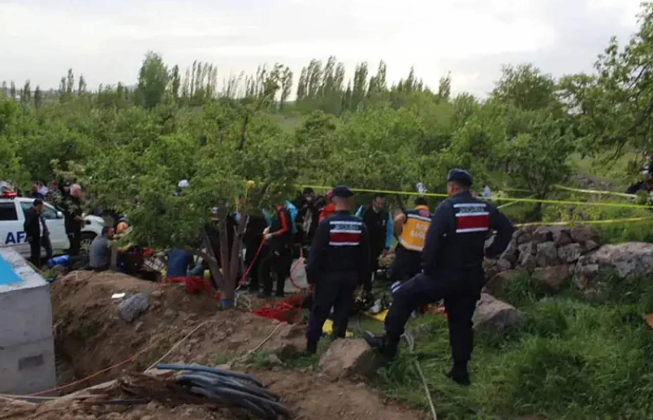 Kuyuda Gazdan Etkilendi, 2 Kardeşi Ve Akrabası Yardım İçin Kuyuya İndi: 3 Ölü, 1 Yaralı