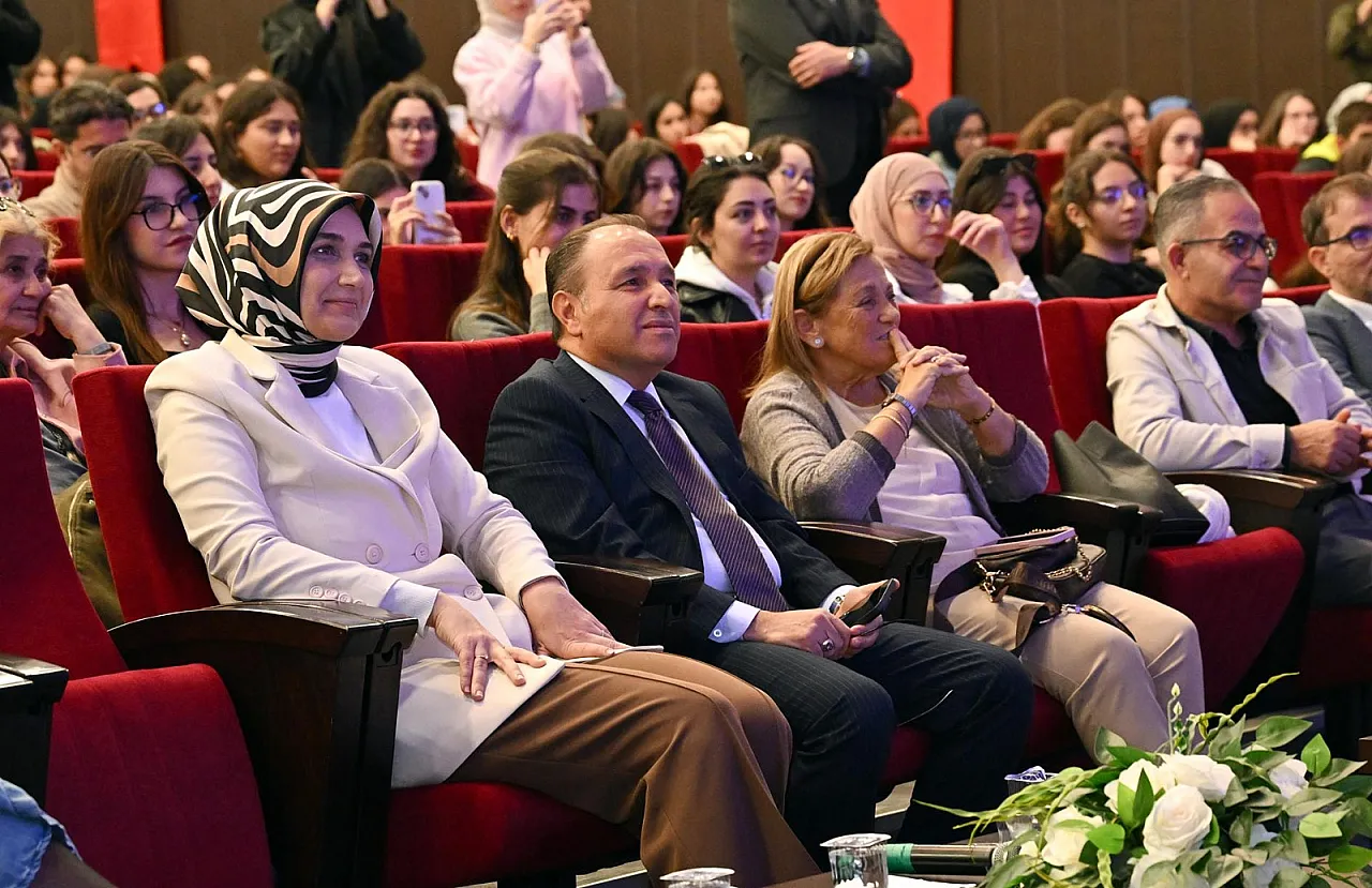Türkan Şoray'ın Afyonkarahisar Sırrı: O Günleri Hiç Unutmadım