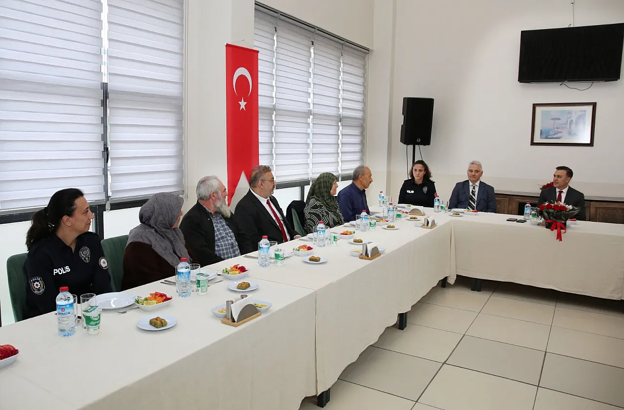 Afyonkarahisar'da Vefa Sofrası