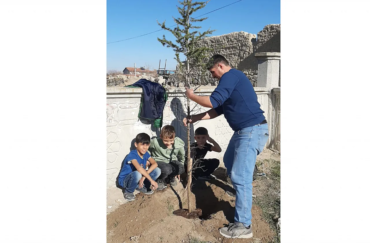 Afyon, Sülümenli'de Bir Mahalle Yeşile Bezendi