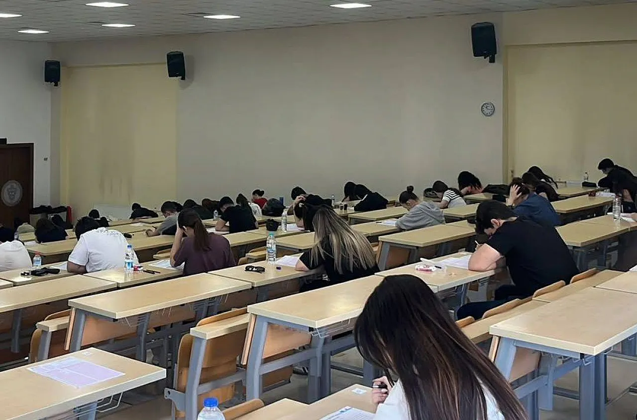 Rektör Aslan'dan, AFSÜ Personeline YKS Teşekkürü