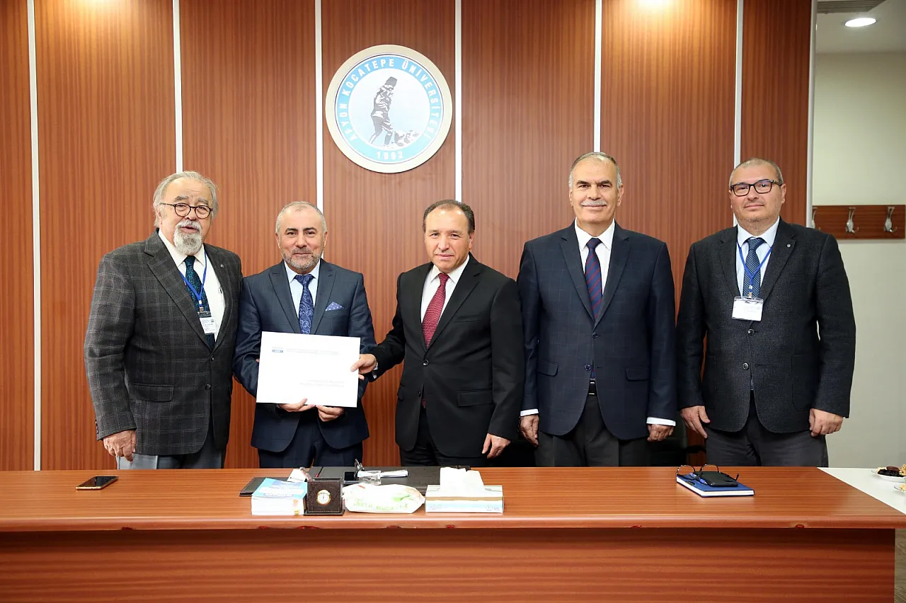 AKÜ, Akreditasyona Odaklandı