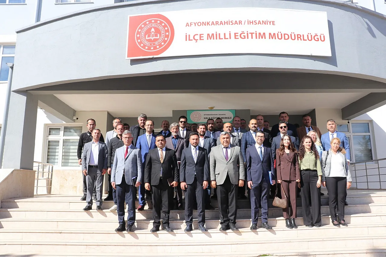 Başarı İçin Adım Adım İlçelerde