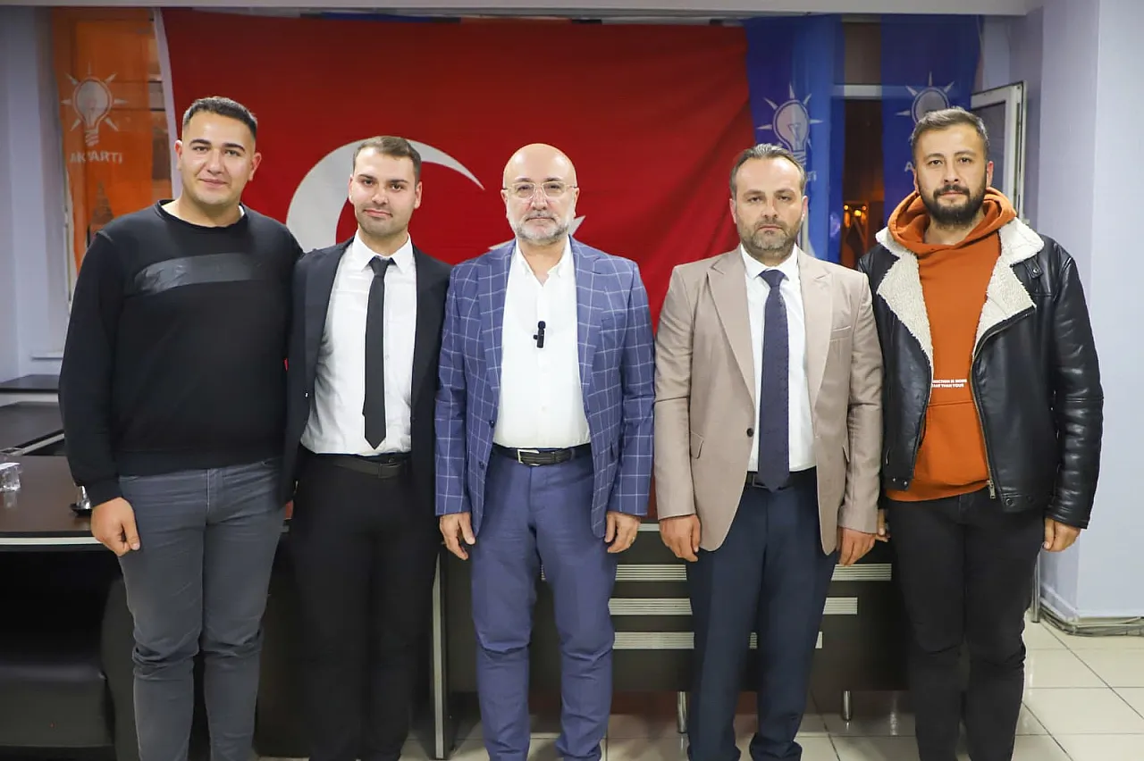 'Başörtüsü Mücadelemiz Hafızalarda Tazeliğini Koruyor'