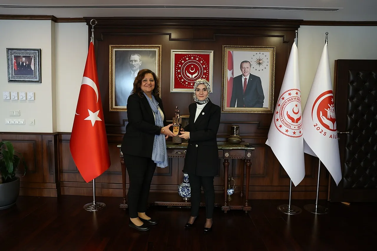 Bu Fotoğraf Afyon İçin Bir İlk… Uyumlu Çalışma Adımı