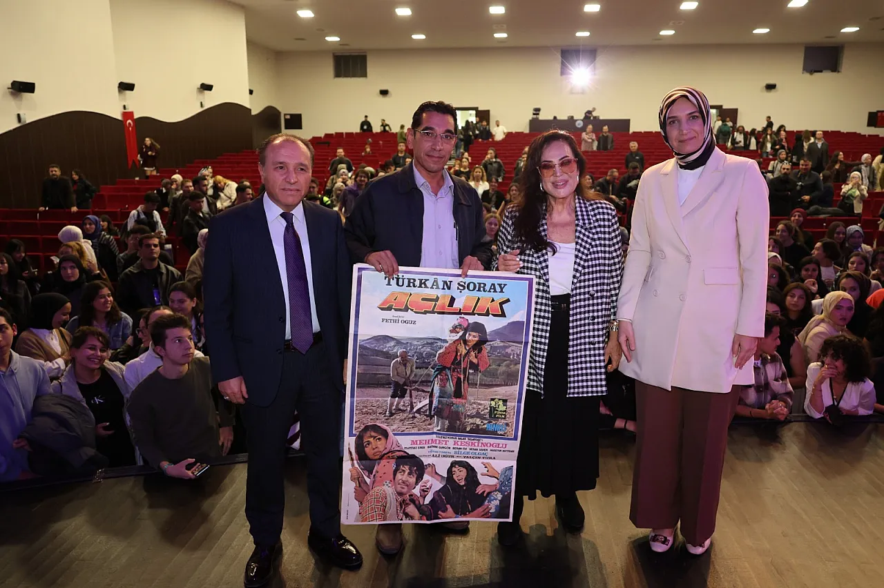 Türkan Şoray'ın Afyonkarahisar Sırrı: O Günleri Hiç Unutmadım