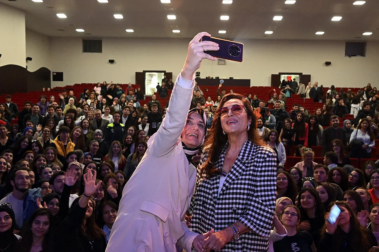 Türkan Şoray'ın Afyonkarahisar Sırrı: O Günleri Hiç Unutmadım
