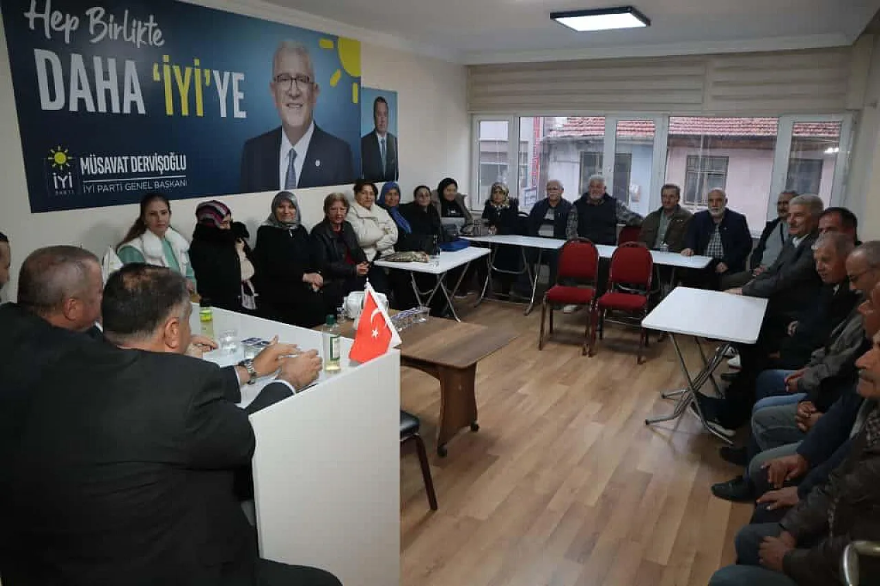 İYİ Parti'de Kongre Geri Sayımı: İlçeler Bir Araya Geldi