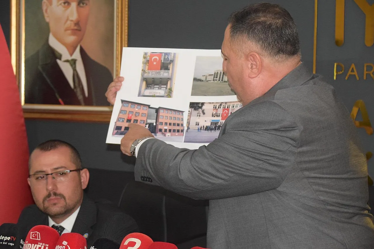 İYİ Parti İl Başkanı'ndan AK Partili Vekillere: Siz Ne İşe Yarıyorsunuz?