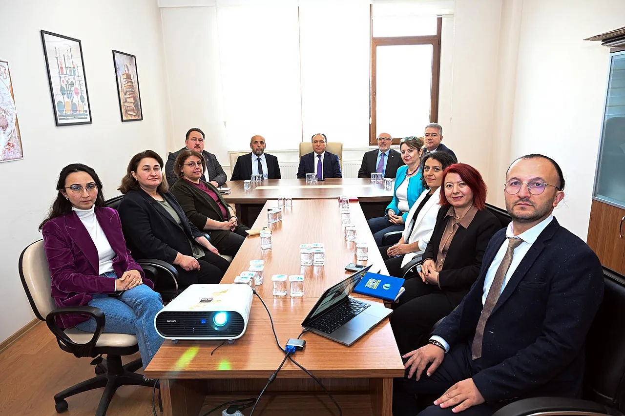 Rektör Karakaş: Öğrencilerimiz Bana Her Zaman Ulaşabilir