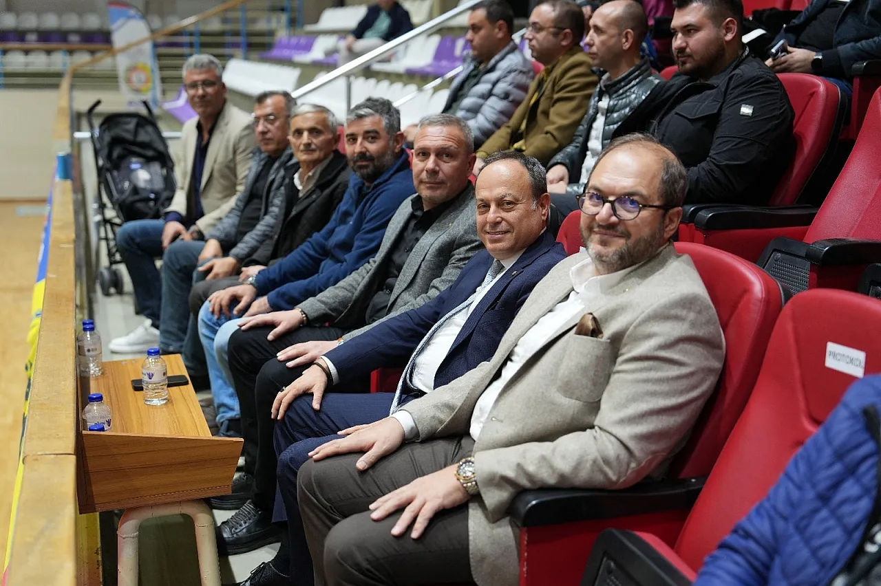 Voleybolun şampiyonu Sandıklı TSO