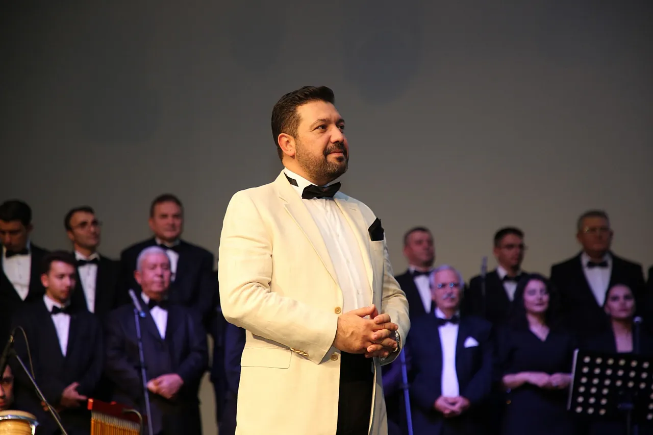 Bu Konser Bambaşka… Koro, Trafik Duyarlılığı İçin Sahnedeydi