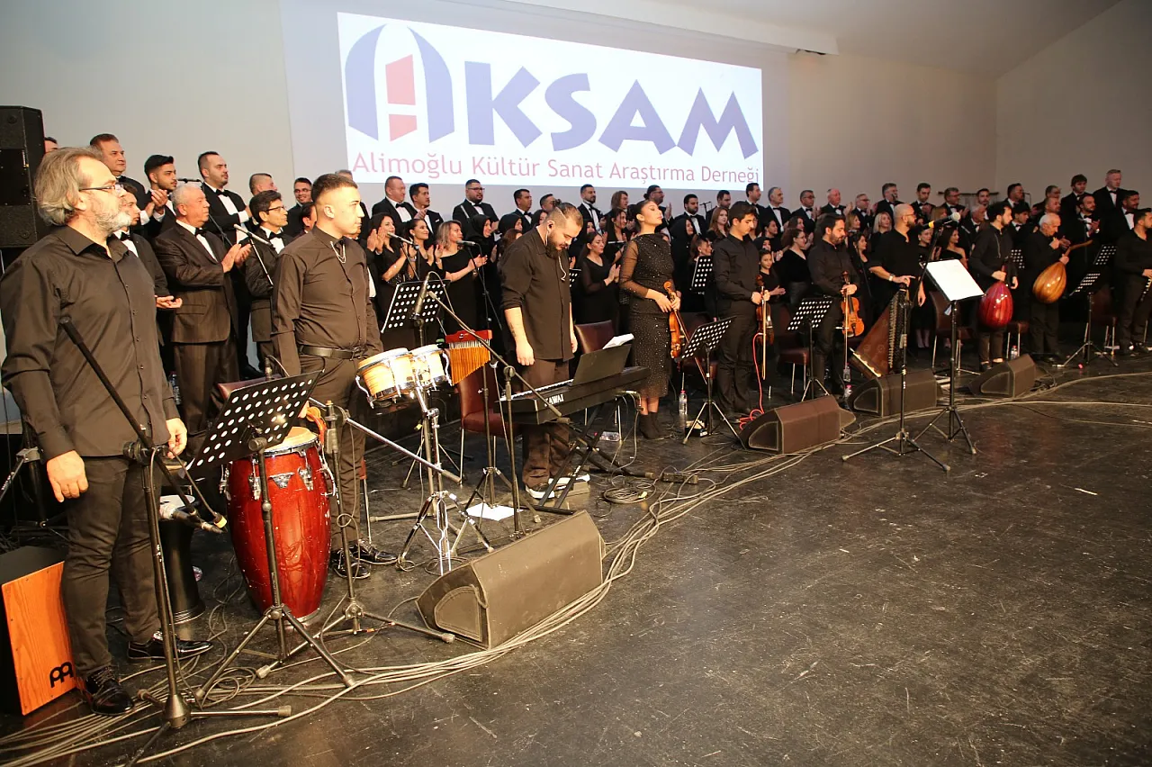 Bu Konser Bambaşka… Koro, Trafik Duyarlılığı İçin Sahnedeydi