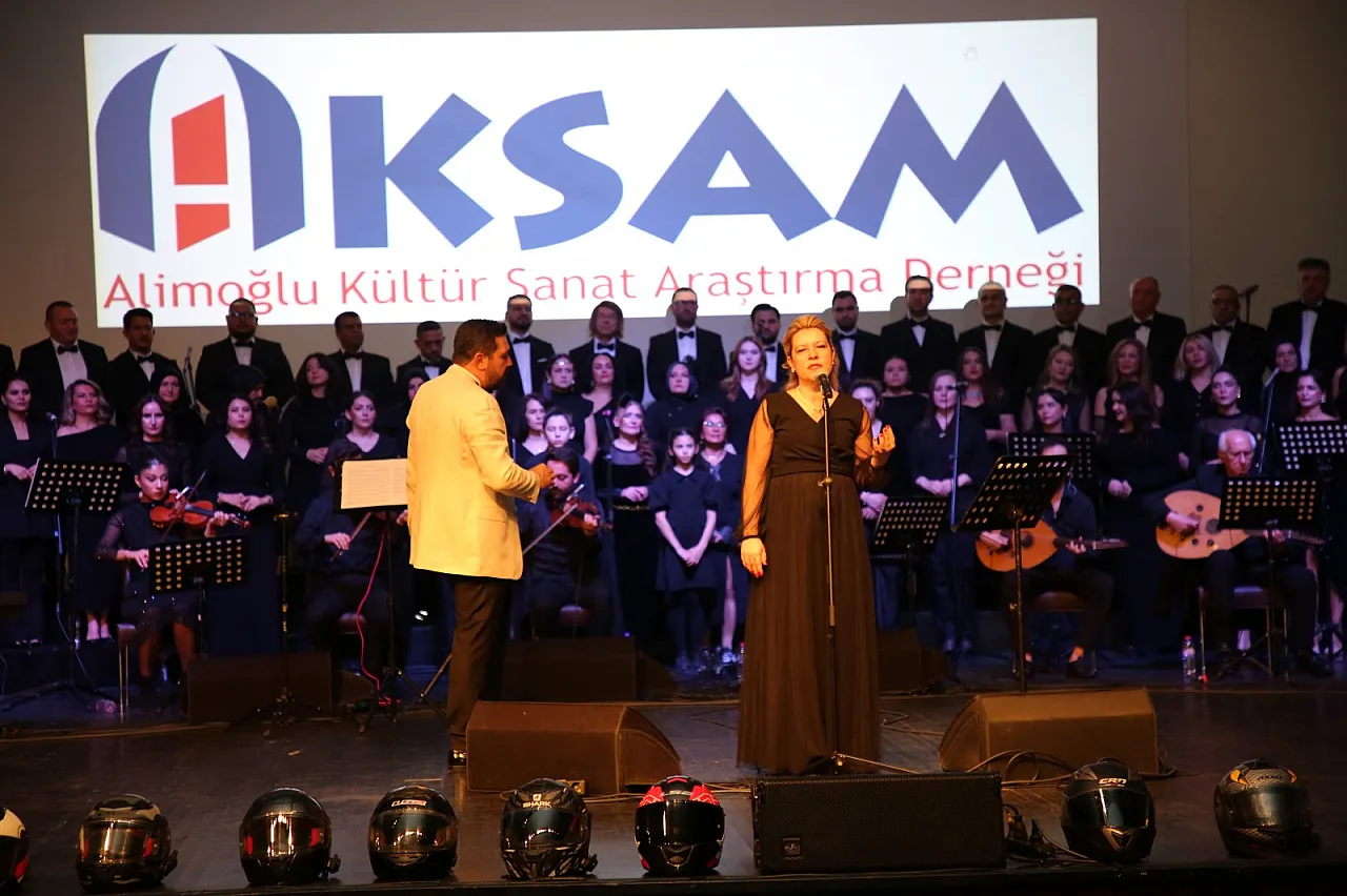 Bu Konser Bambaşka… Koro, Trafik Duyarlılığı İçin Sahnedeydi