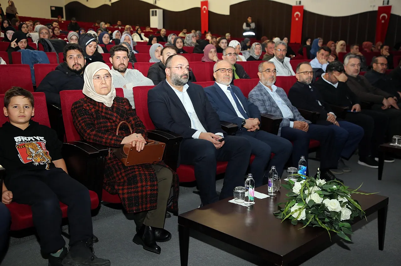 Doğu Türkistan Uzakta Değil, Gönül Coğrafyamızda