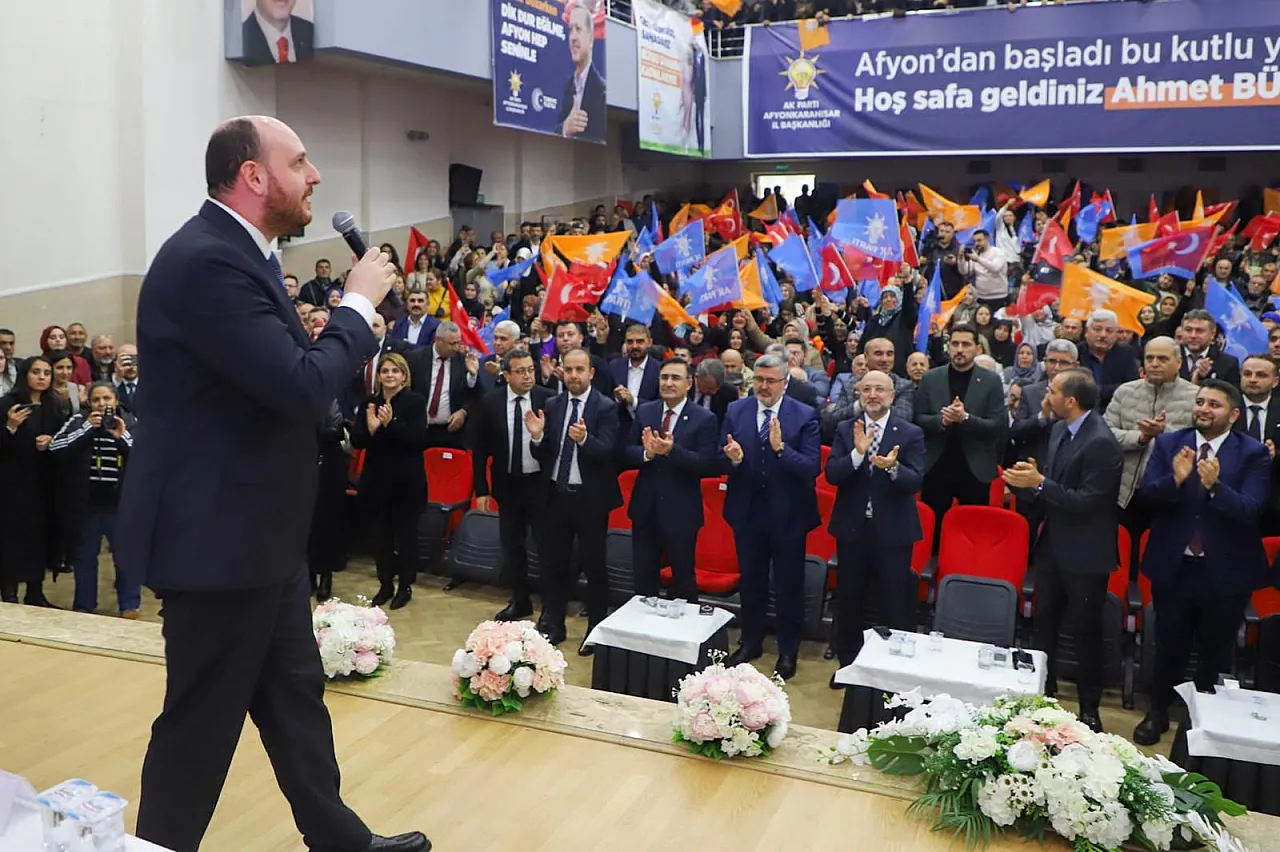 AK Parti'nin Kalbi Afyonkarahisar'da Attı