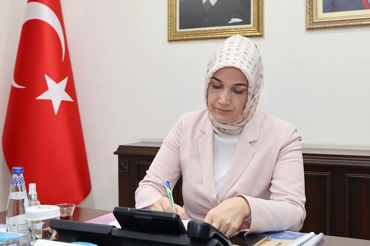 Vali Yiğitbaşı, Bakan Yerlikaya ile toplantıya katıldı