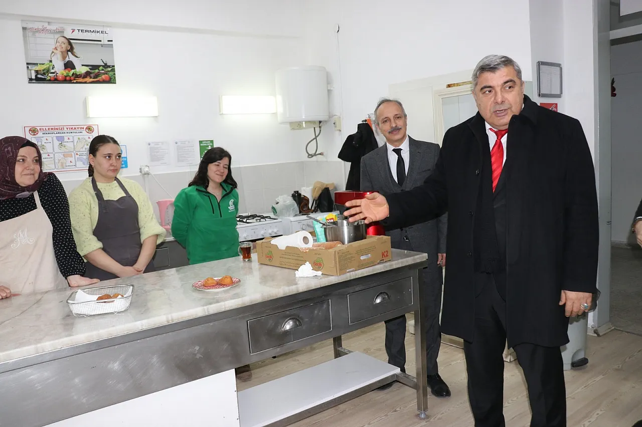 Müdür Sünnetci, Atölyeleri Yerinde İnceledi