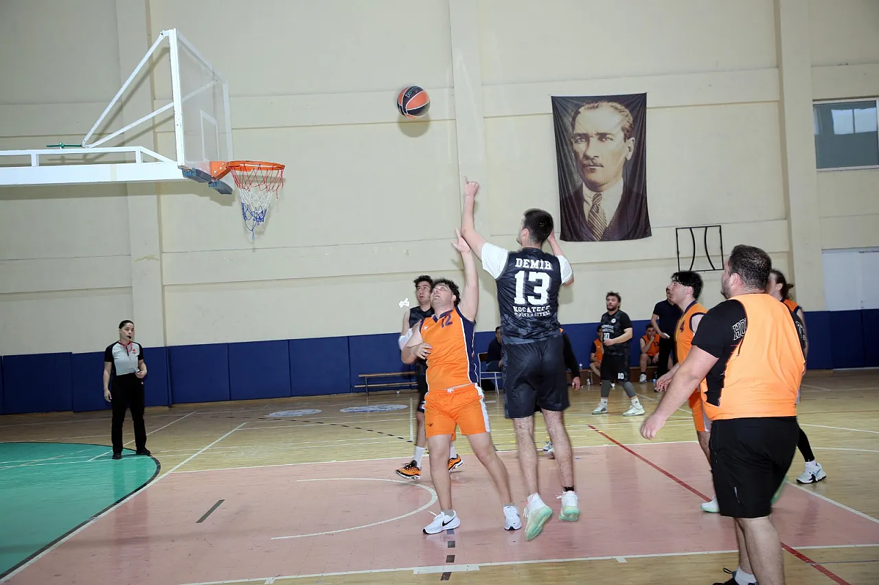 AKÜ'de Spor Oyunlarına Personel Kategorisi De Eklendi
