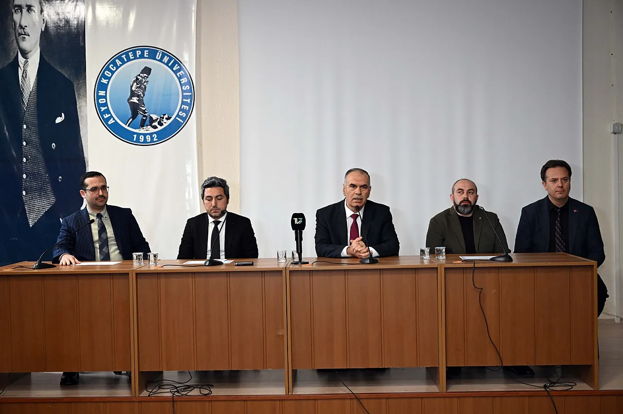 Mezunlar, Öğrencilerle Buluştu… Kariyer İçin Fırsatlar Tartışıldı