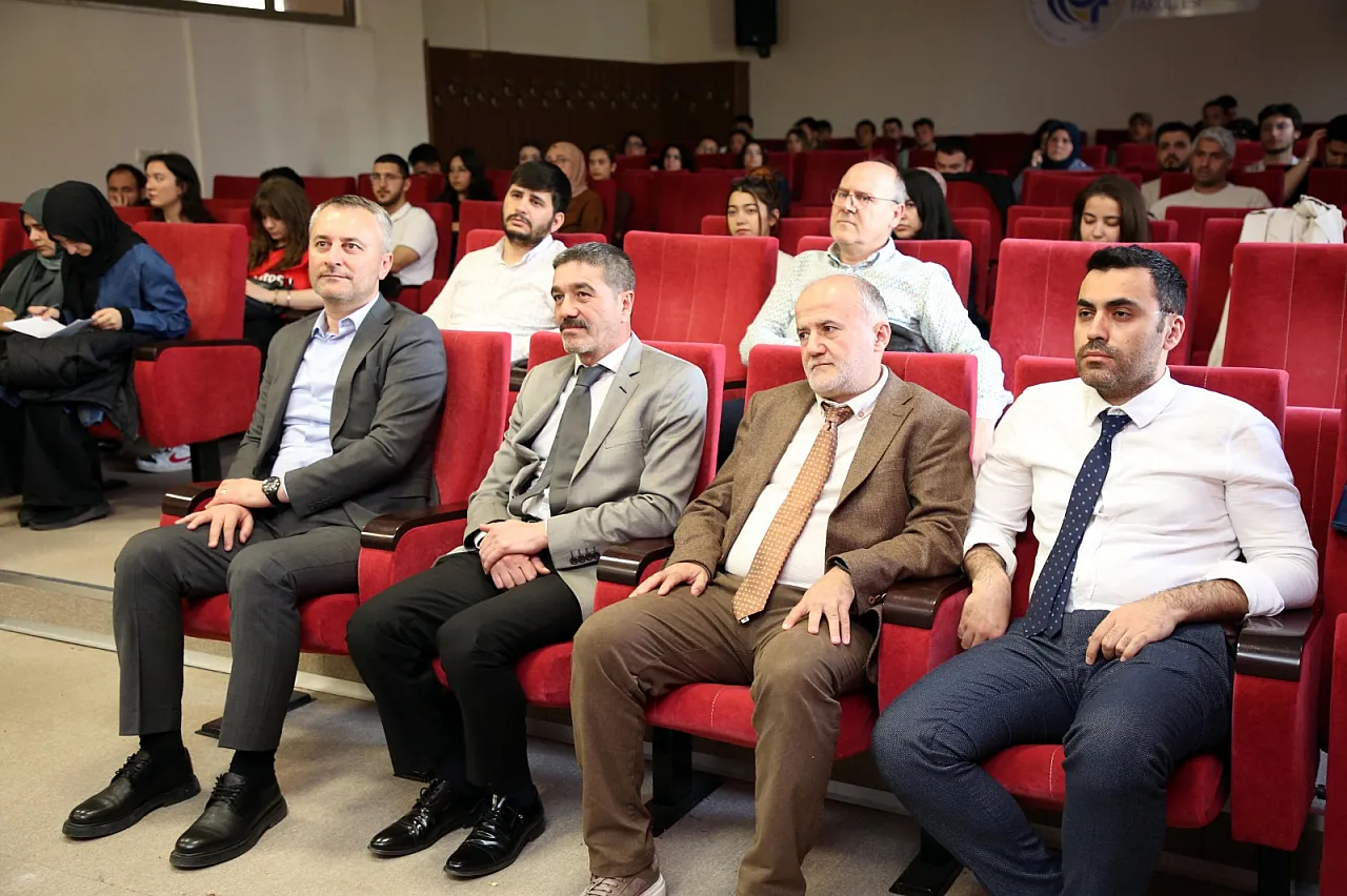 Yurt Dışında Lisansüstü Eğitim İçin İpuçları Anlatıldı