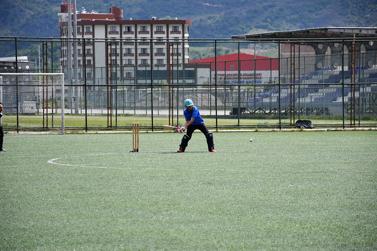 12 Takım, 200 Sporcu, Kıyasıya Mücadele