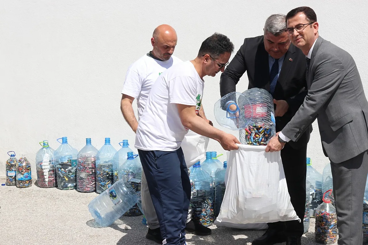 'Çevreyi Korumak Zorundayız'