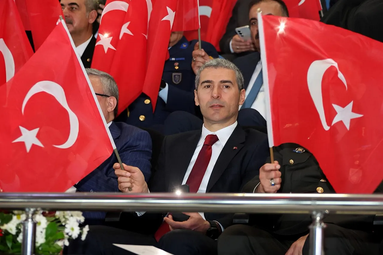 'Geleceğimiz Ve Ümidimiz Gençlikte Saklı'