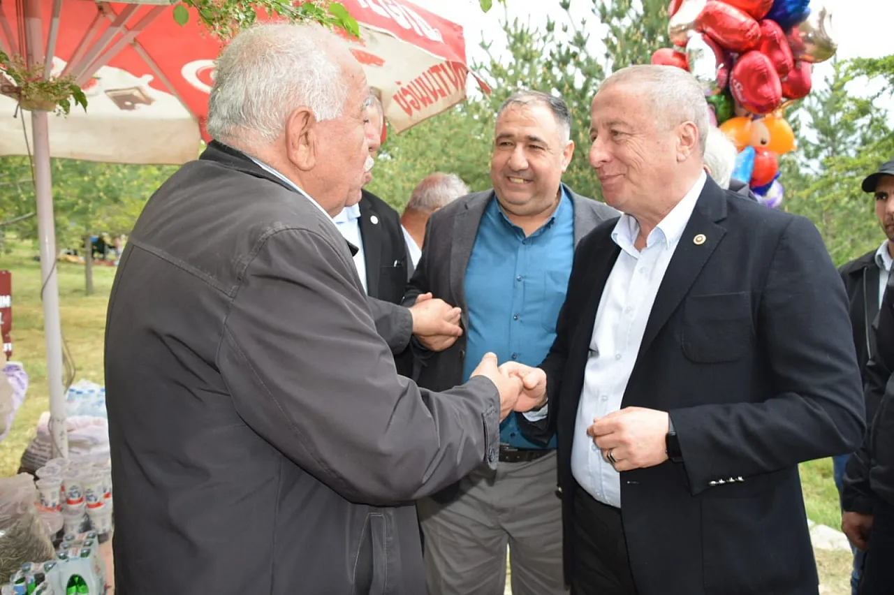 İYİ Parti Heyeti, Canlarla Bir Arada