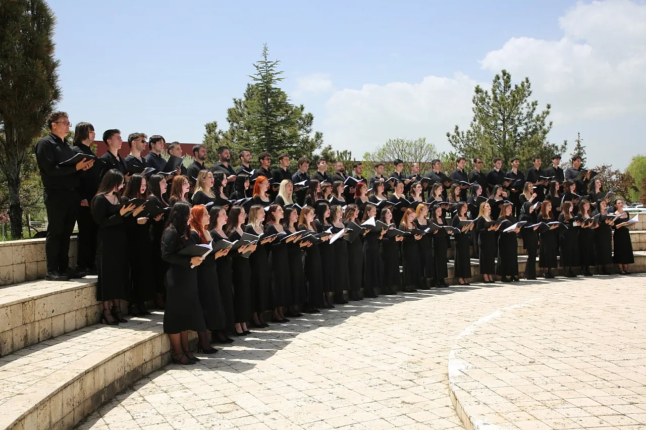 Kampüste Müzik Günlerinde Öğrenciler Yeteneklerini Gösterdi