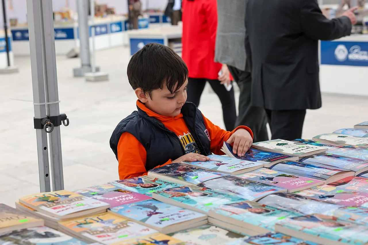 Kitap Günleri'nin Yıldızları Gelmedi