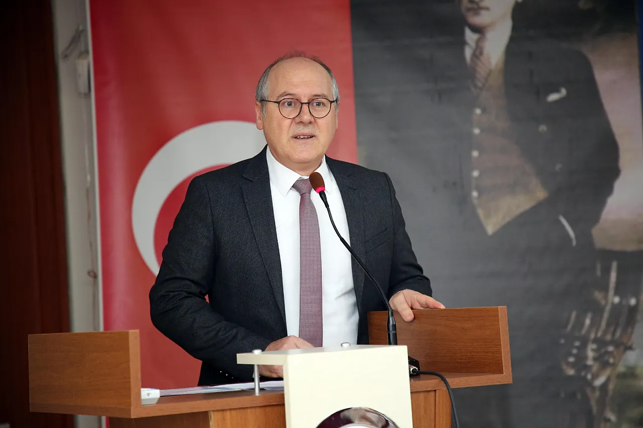 Şahin: AKÜ Tarih Bölümünde Öğrencilere Geniş İmkan Sunuyoruz