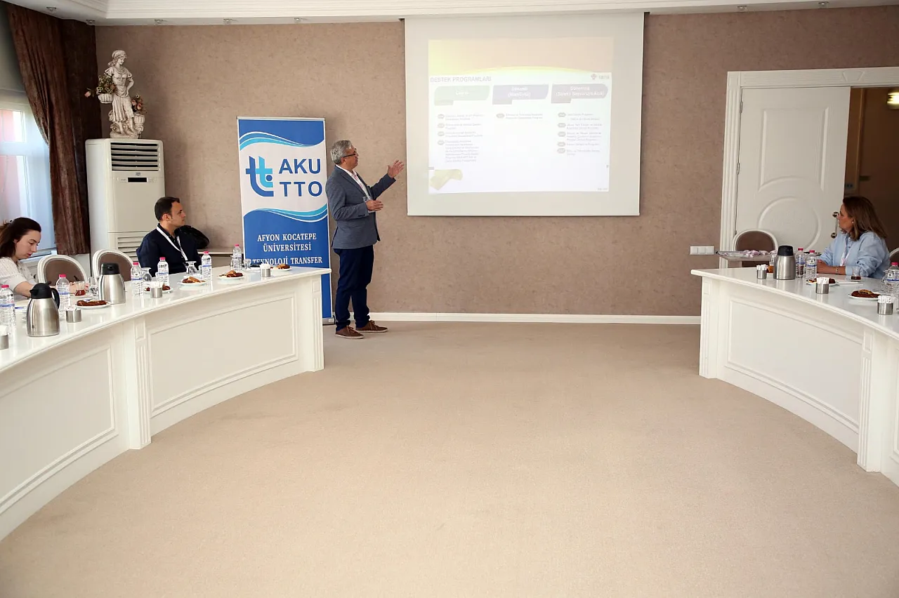 Araştırmacılar, Proje Yazmayı AKÜ'den Öğreniyor
