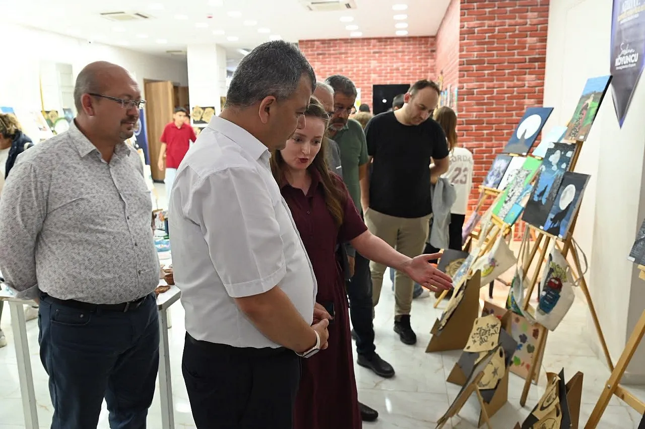 Emirdağ Mithatpaşa Ortaokulu'ndan 'Sanat Şöleni'