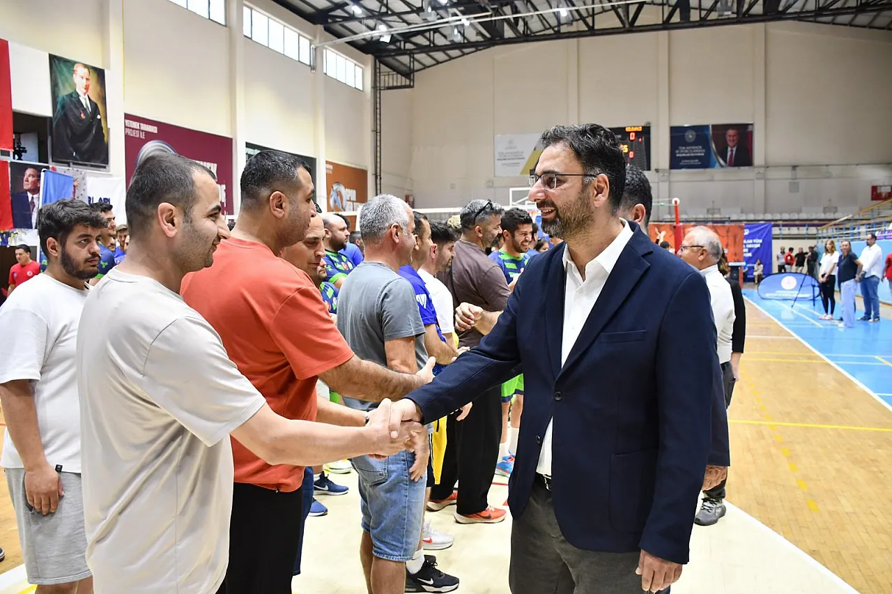 İşitme Engelliler Voleybol Finalinde 13 Takım Yarışıyor
