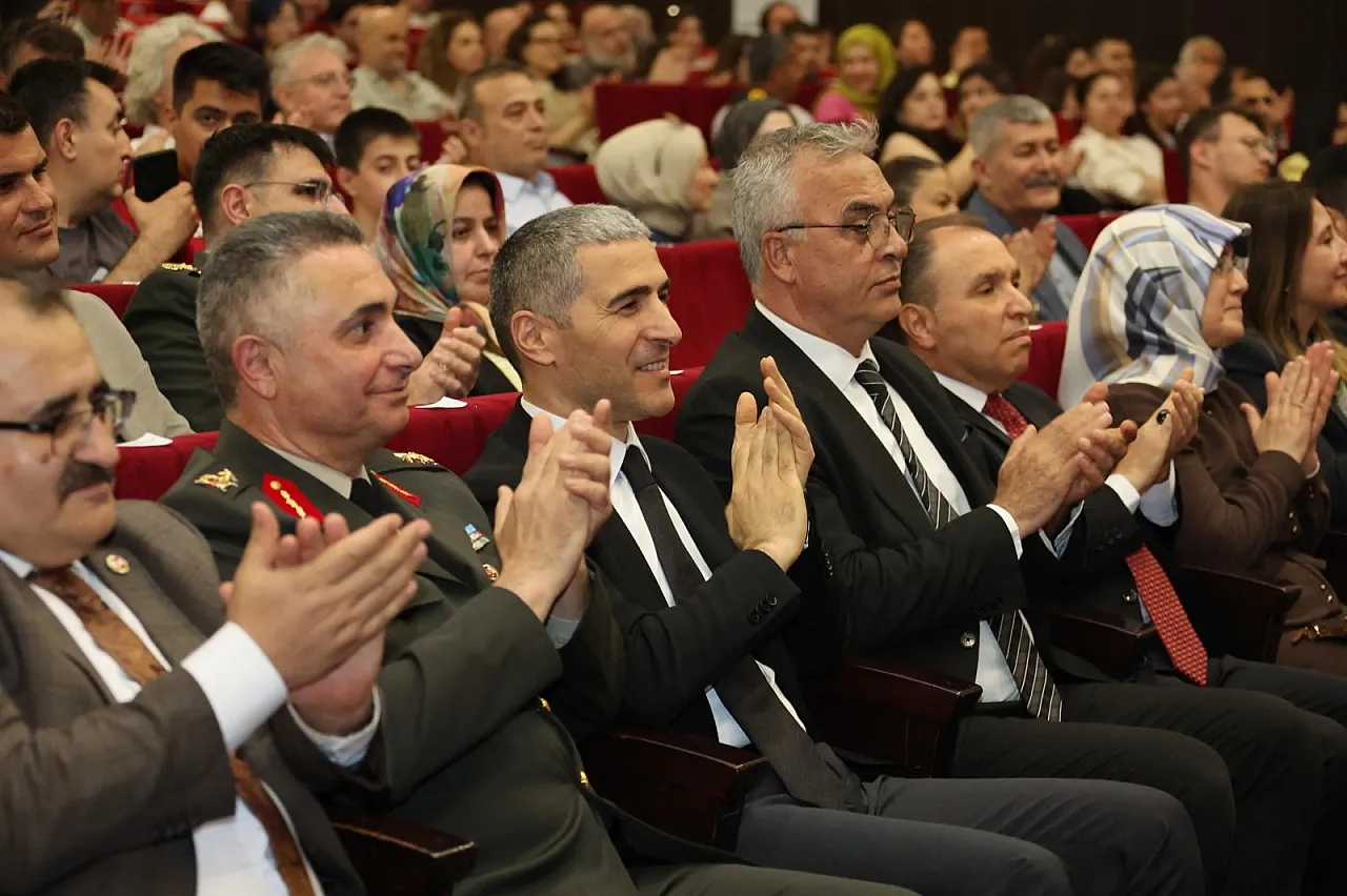 TÜRKAY'ın Afyonkarahisar Konseri İz Bıraktı
