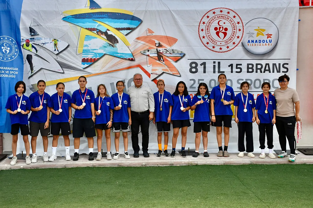 170 Sporcu, Afyon'da Ter Döktü