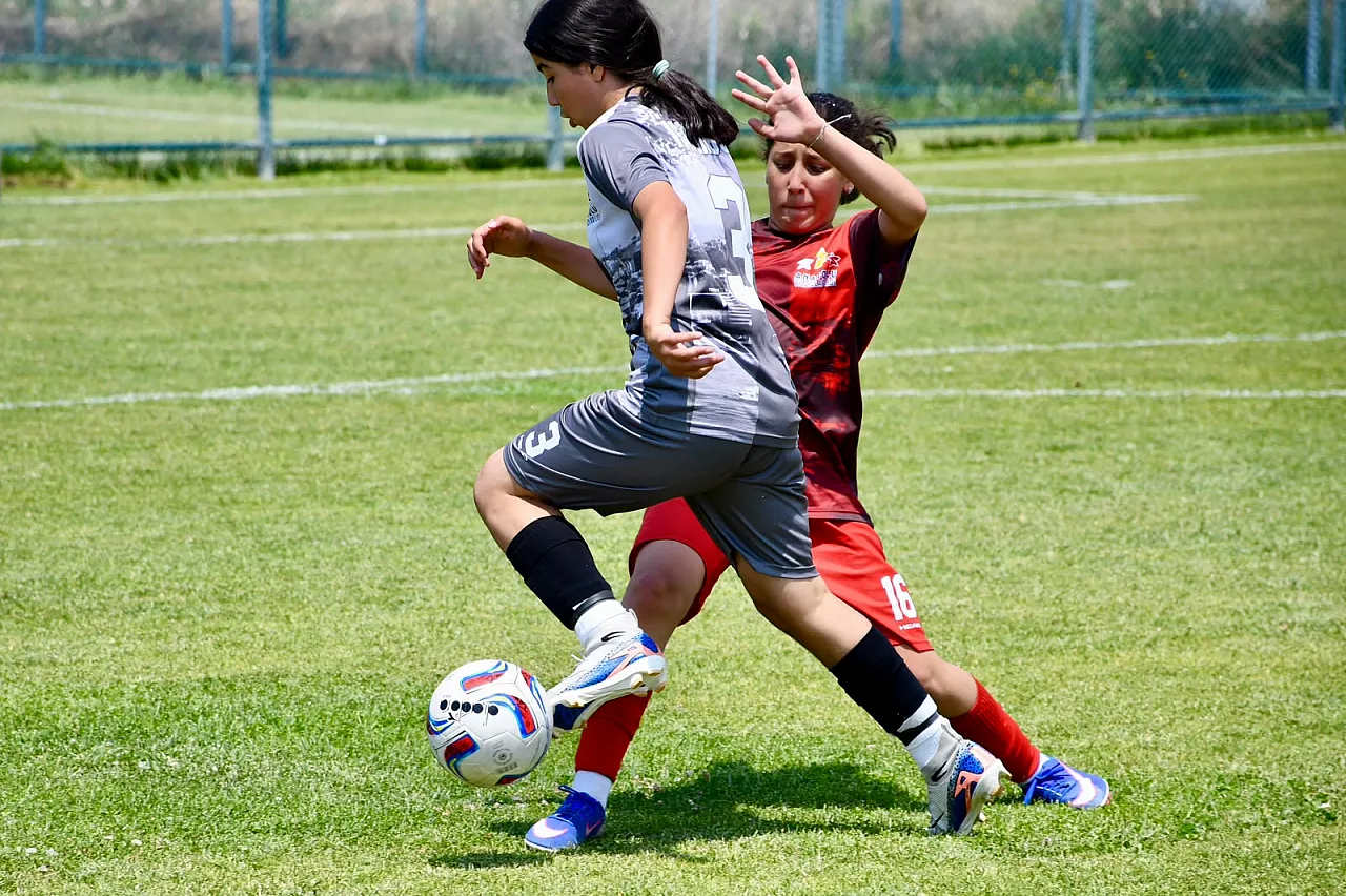 170 Sporcu, Afyon'da Ter Döktü