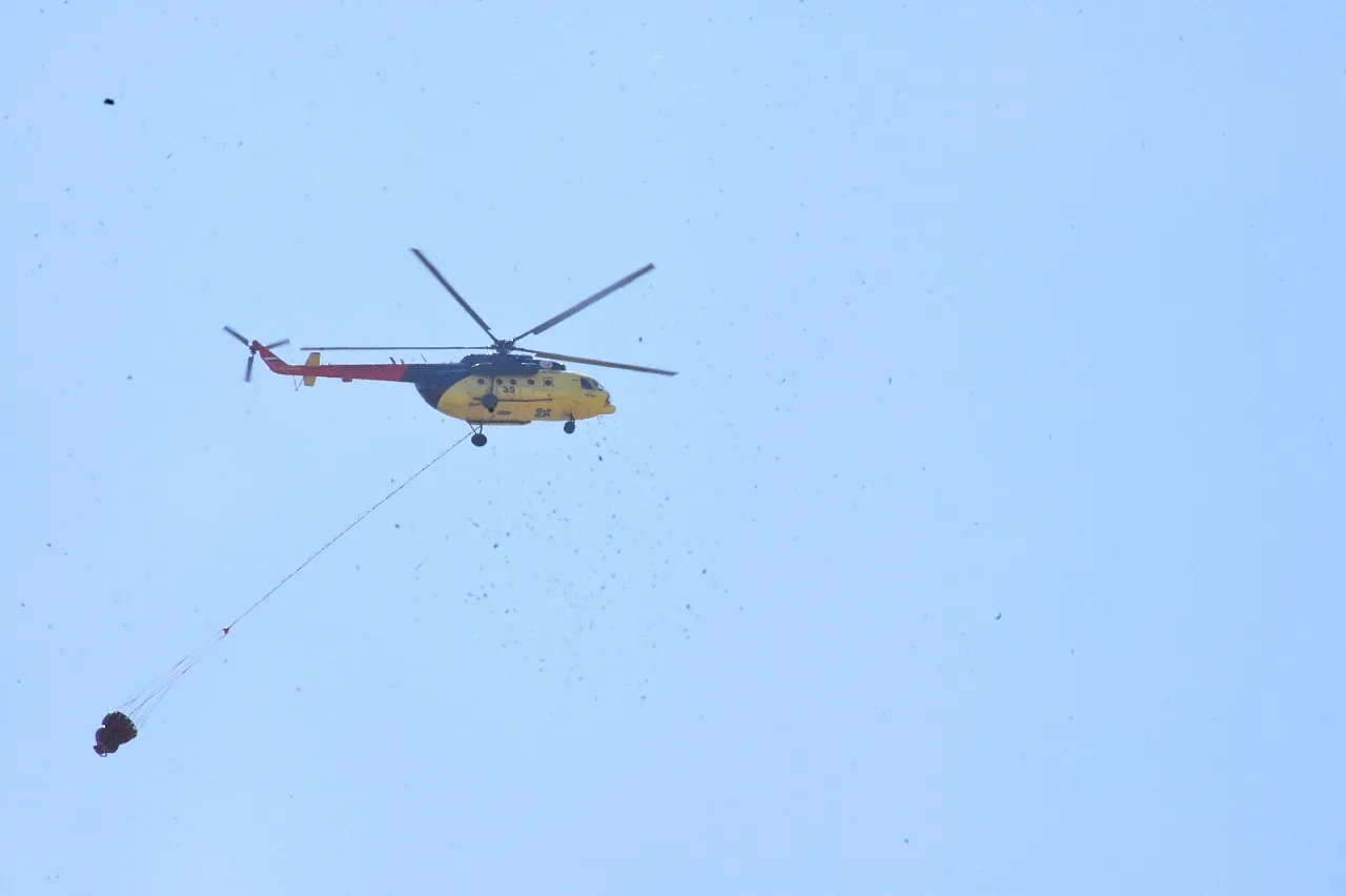 Afyon'da Yangın Bağ Evlerine Sıçradı