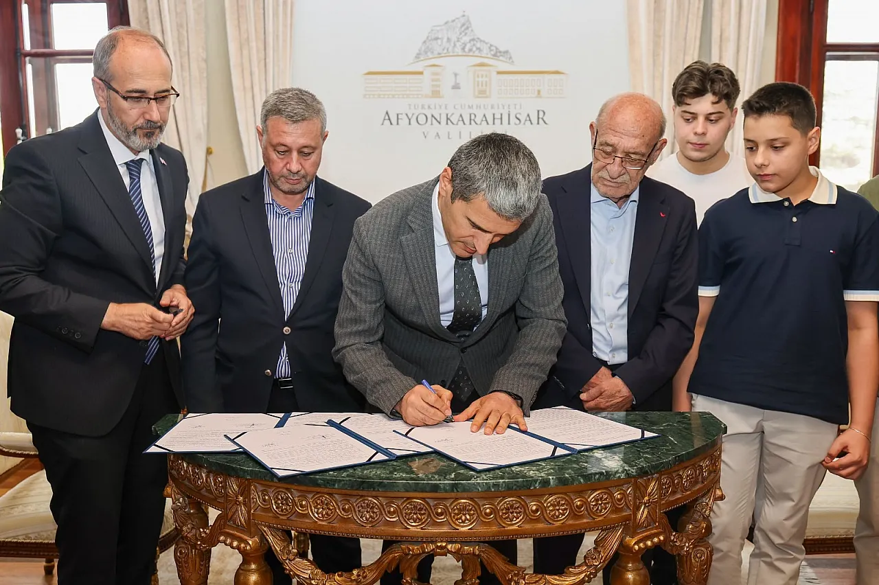 Afyonkarahisar'a Yeni Semt Polikliniği, Protokol İmzalandı