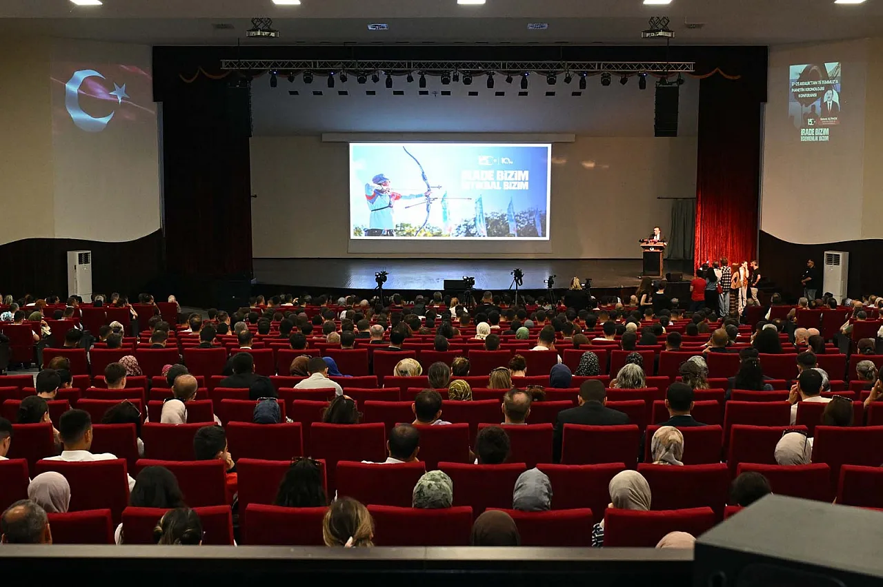 'Teşkilatların Temizlenmesi 15 Temmuz'da Ülkeyi Kurtardı'