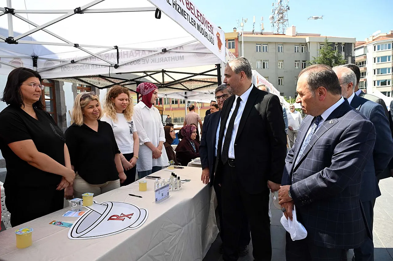 Üniversite Tercihi Yapacaklar Dikkat! AKÜ ve AFSÜ'den Adaylara Kritik Mesajlar