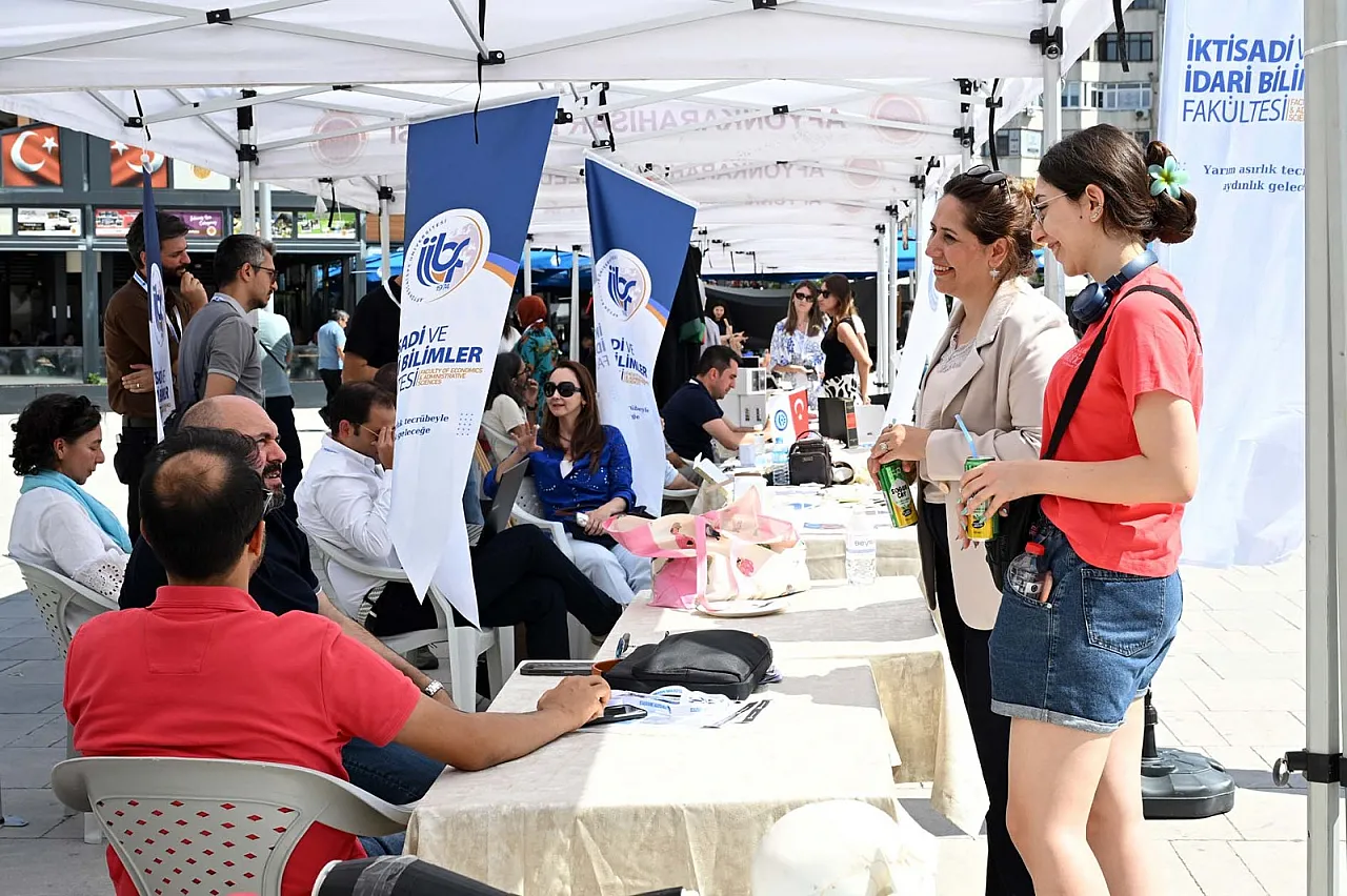 Üniversite Tercihi Yapacaklar Dikkat! AKÜ ve AFSÜ'den Adaylara Kritik Mesajlar