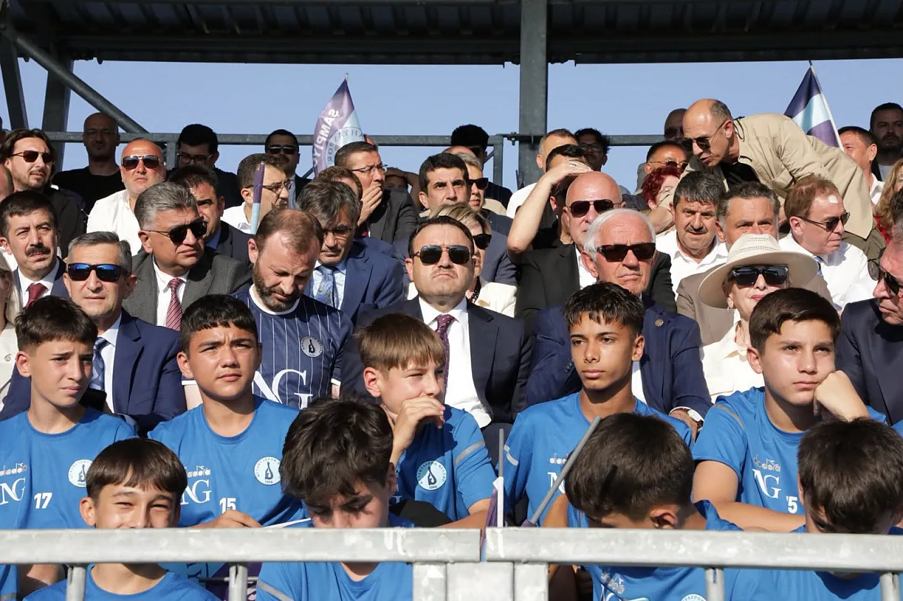 Afyonspor Çölde, Kütahyaspor Yatırım Denizinde