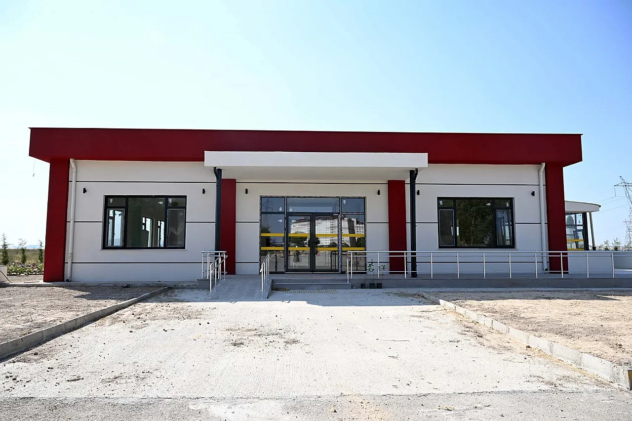 AKÜ'de Dev Yatırımlar: Hukuk Fakültesine Yeni Bina, Milli Teknoloji Atölyesi Yenileniyor