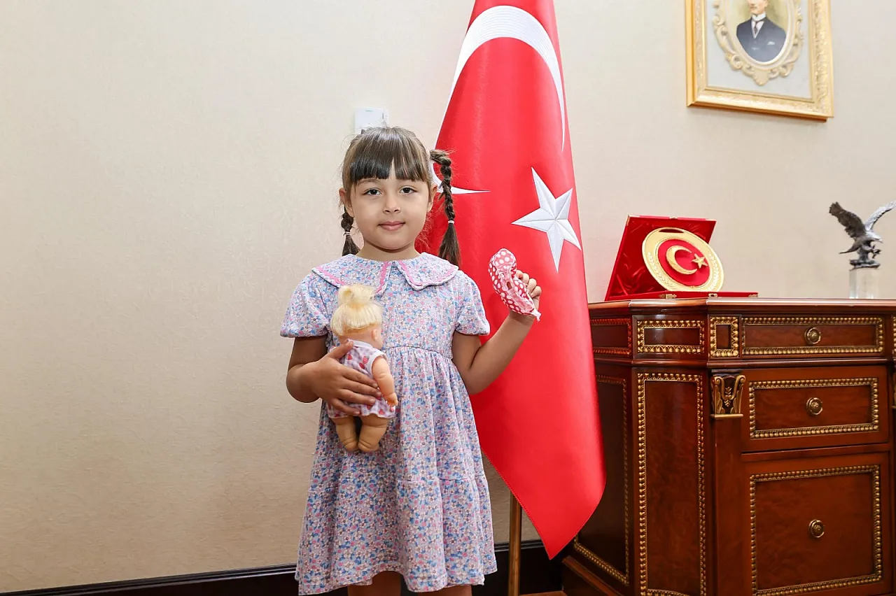 Şehit Kızı Vali Makamında
