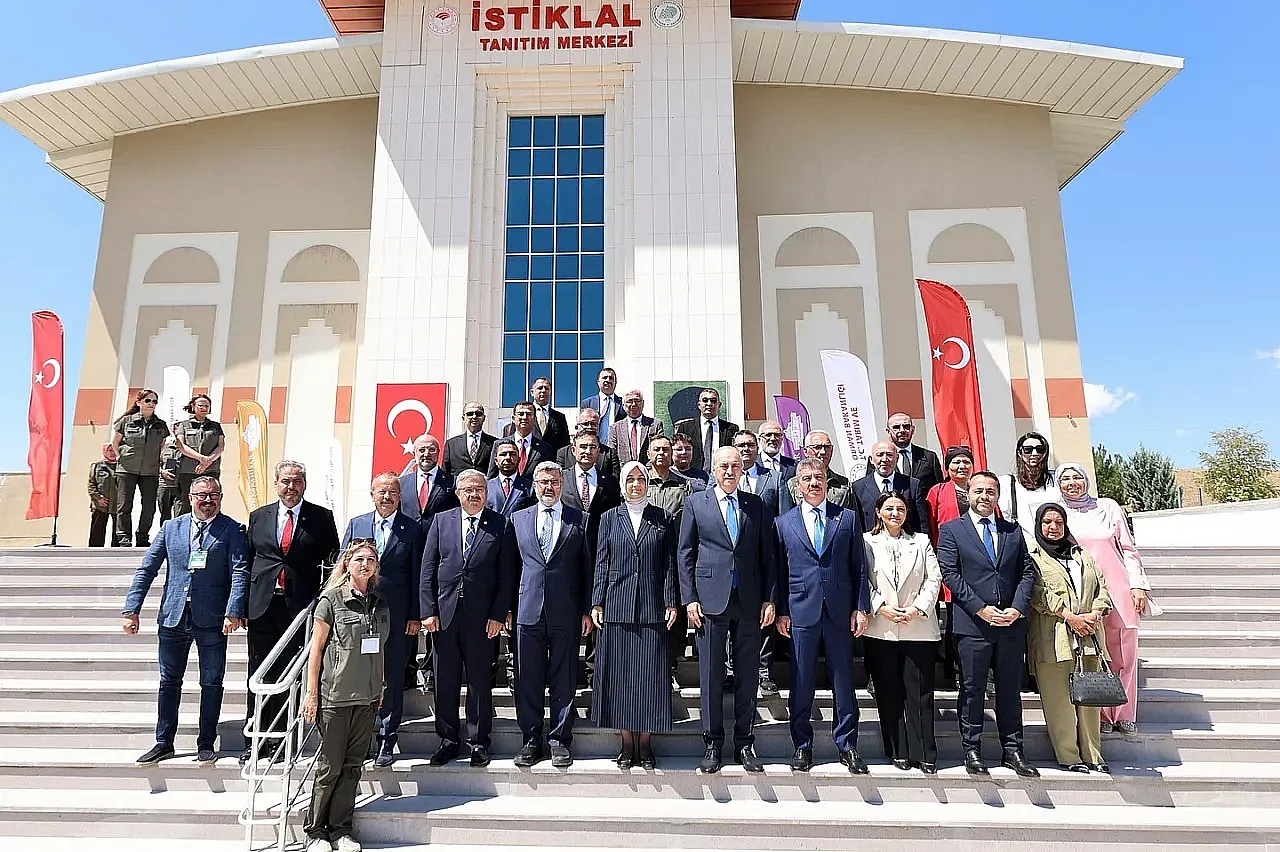 TBMM Başkanı Kurtulmuş Zafer Haftasında Afyon'da