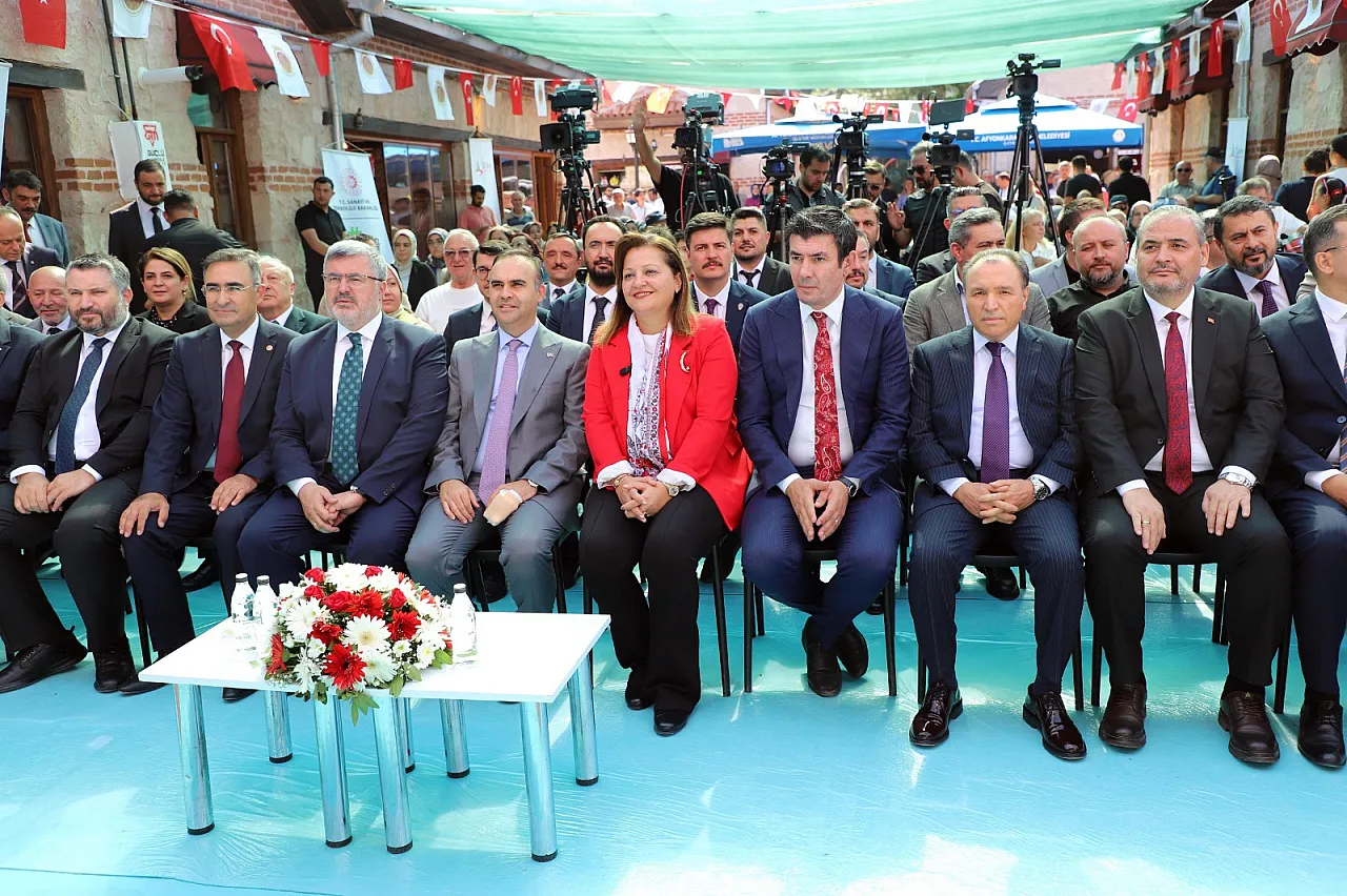 'Zafer Teknopark Katma Değeri Yüksek Üretim Sağlıyor'