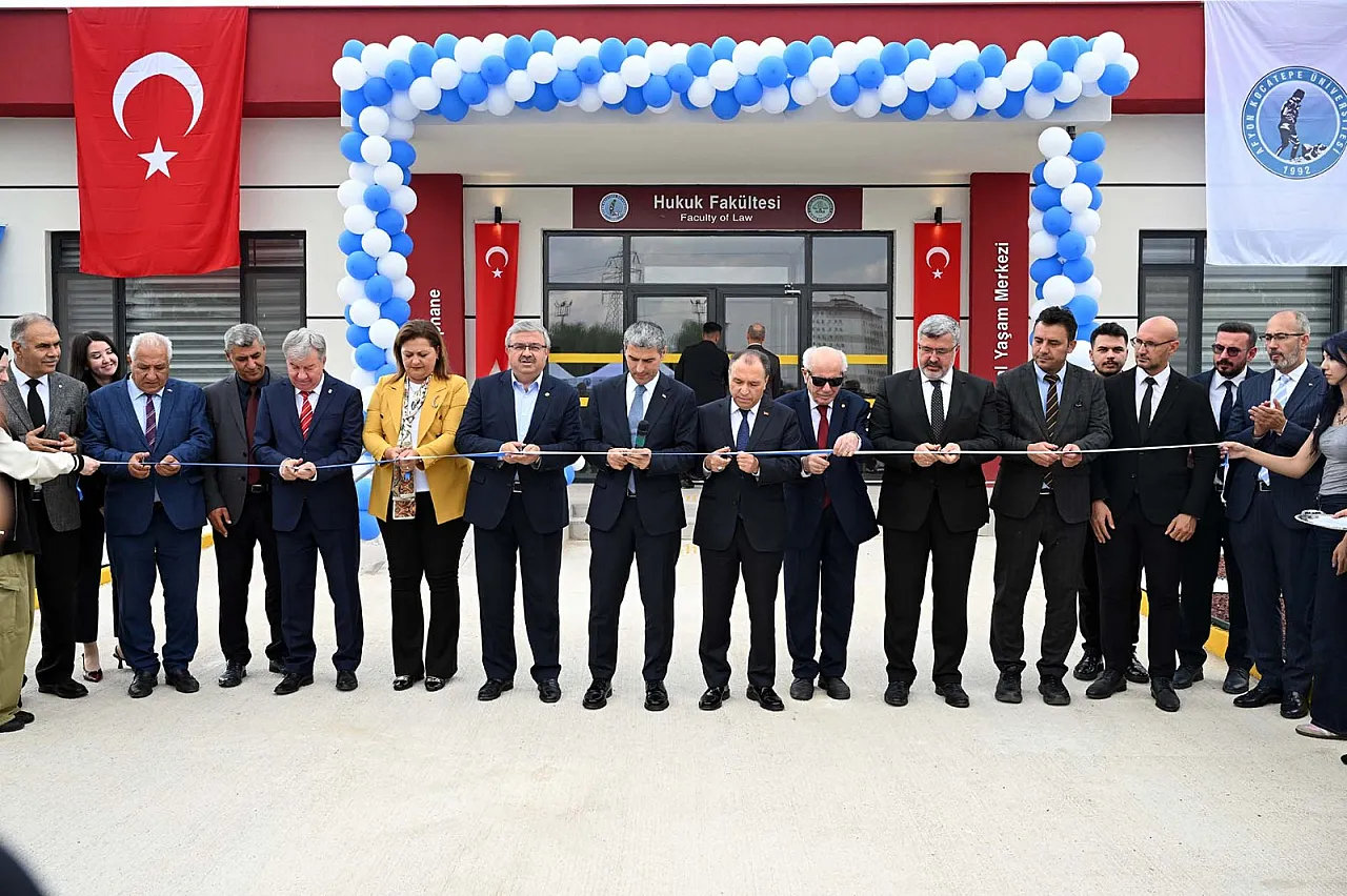 400 Deveyle Taşınan Kütüphane Hikâyesinden AKÜ'ye Uzanan Yol!